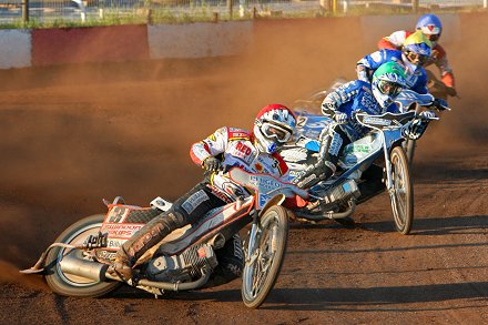 Swindon v Poole in the K.O.Cup 1/4 finals