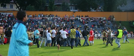 Swindon Town v Fenerbahce