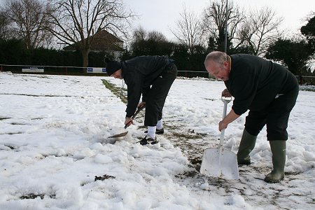 Highworth Town FC pitch covered in snow 14 Feb 2009