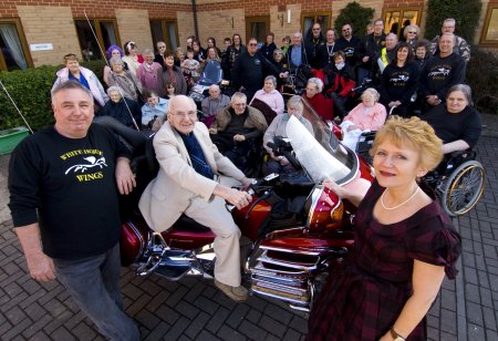 Care home gets donation from bikers group