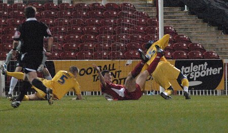 Swindon v Southend penalties 