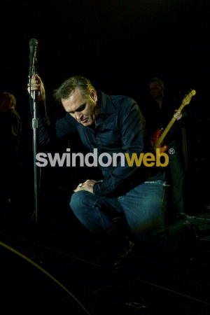 Morrissey collapses on stage at the Oasis in Swindon