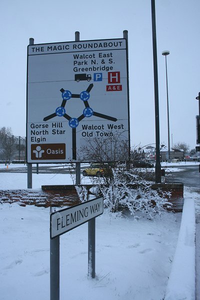 Swindon town centre snow 06 January 2010