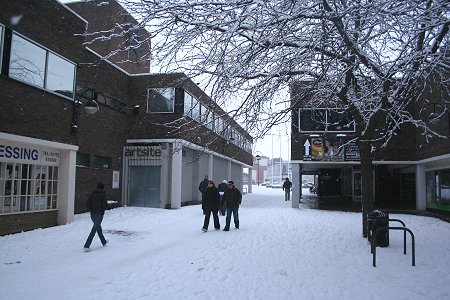 Swindon town centre snow 06 January 2010