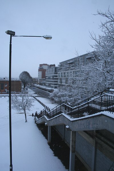 Swindon town centre snow 06 January 2010