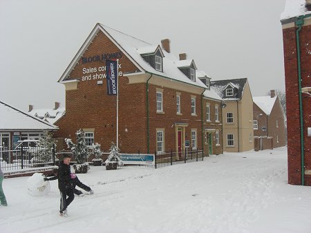 Wichelstowe Swindon snow 06 January 2010