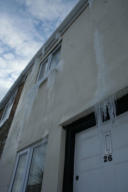 Snow Highworth 13 Jan 2010