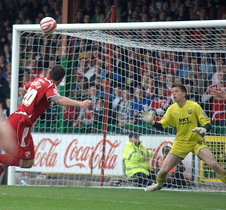 Billy Paynter scores Swindon's third against Brentford 01 May 2010