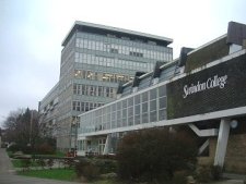 Old Swindon College building in Regent Circus