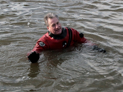 Swimming Down The Thames 08