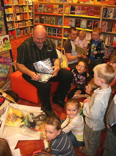 Storysacks storytelling at Borders Swindon