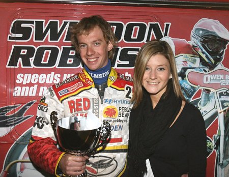 Swindon Robins 49 Peterborough Panthers 44
