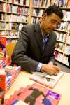 Chris Kamara book signing at Borders