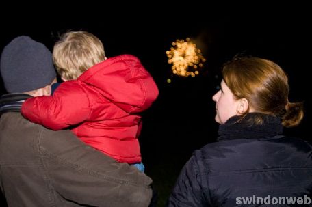 Bonfire night at Roves farm