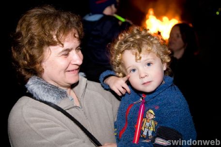 Bonfire night at Roves farm