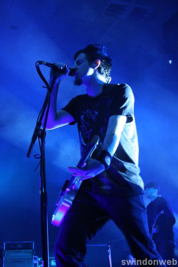 Pendulum at The Oasis
