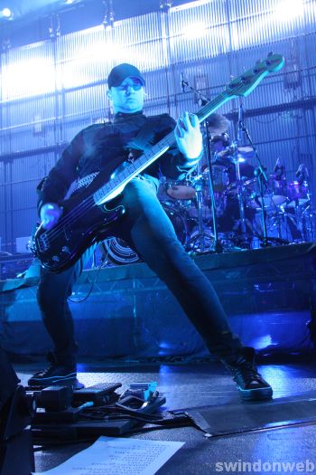 Pendulum at The Oasis