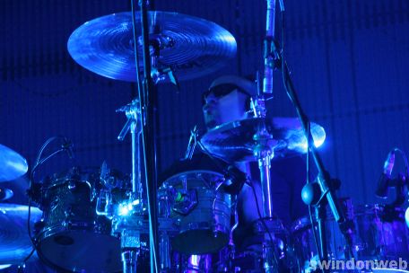 Pendulum at The Oasis