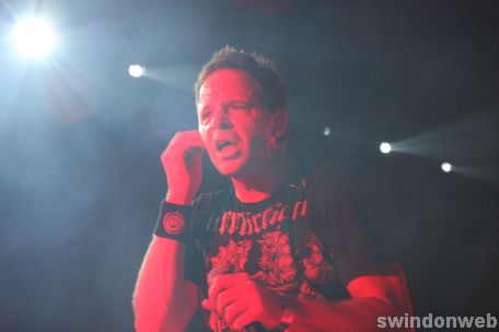 Pendulum at The Oasis