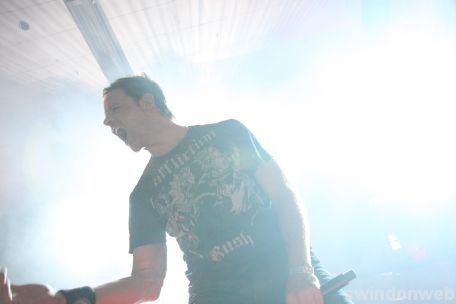 Pendulum at The Oasis