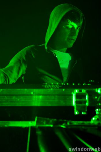 Pendulum at The Oasis