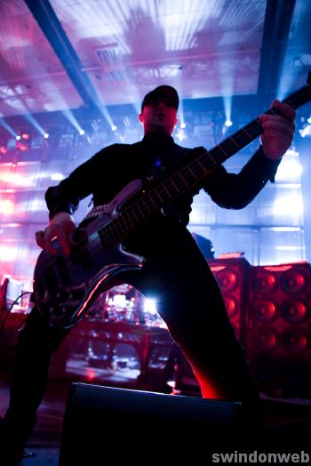 Pendulum at The Oasis