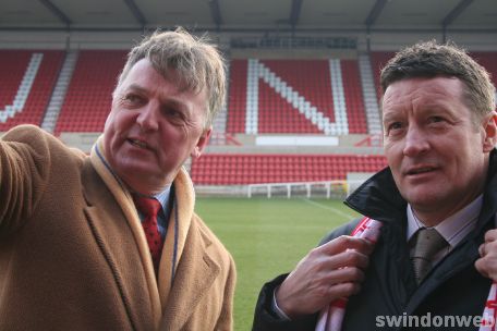 Danny Wilson unveiled as new Swindon manager