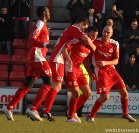 Swindon 4 Scunthorpe 2