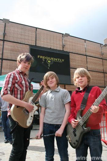 Frequently inSwindon music gig March 2009
