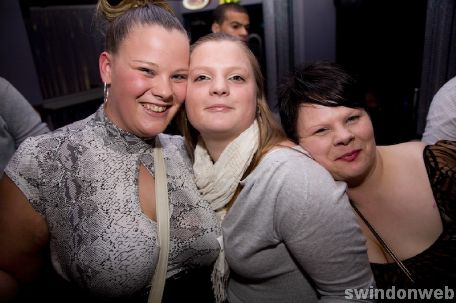 Page Three girls come to Liquid