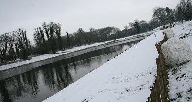 Snow time Swindon 2007
