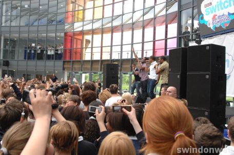 JLS and Ironik perform at Nova Hreod