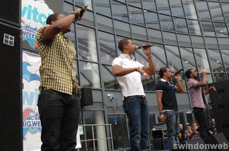 JLS and Ironik perform at Nova Hreod