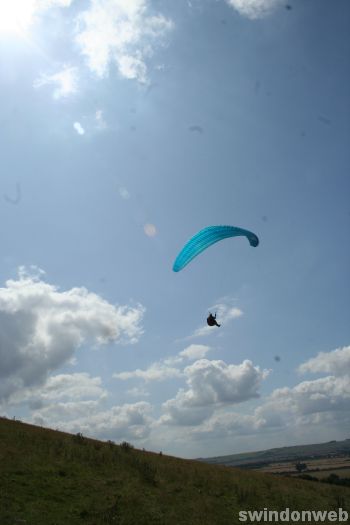 Paragliding on Liddington Hill