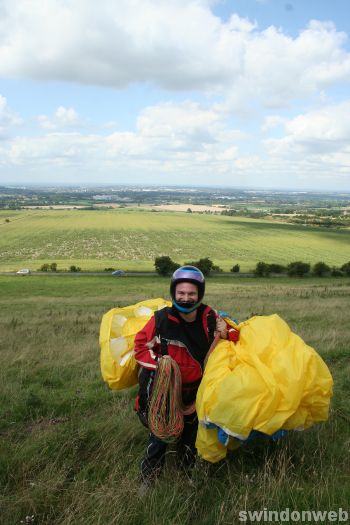 Paragliding on Liddington Hill