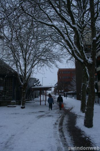 Swindon town centre snow 2010