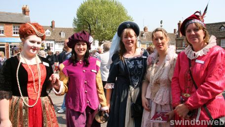 Highworth Elizabethan May Day Market 2011 - GALLERY 1