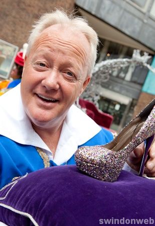 Keith Chegwin at Wyvern Theatre