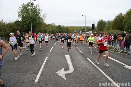 Swindon Half-Marathon 2011 - GALLERY 1