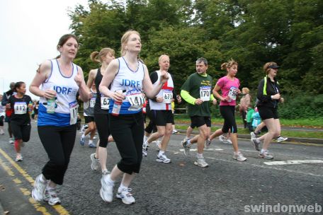 Swindon Half-Marathon 2011 - GALLERY 1