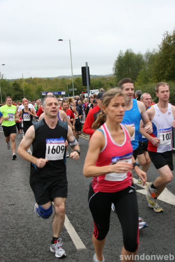 Swindon Half-Marathon 2011 - GALLERY 1