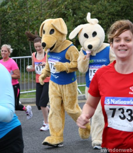 Swindon Half-Marathon 2011 - GALLERY 1