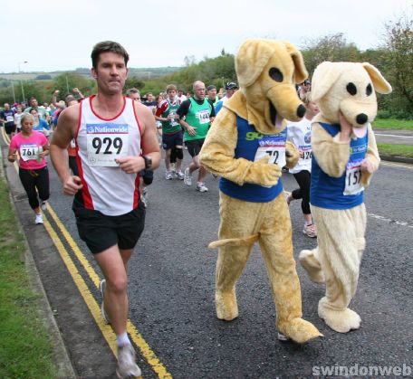 Swindon Half-Marathon 2011 - GALLERY 1