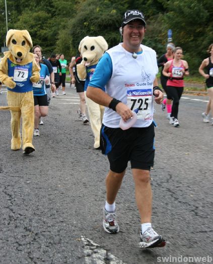 Swindon Half-Marathon 2011 - GALLERY 1