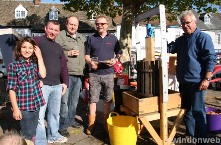 Bramleys, Baltis & Belly Dancing in Highworth Market Square