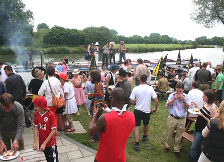 Gifford's Circus at Riverside Lechlade