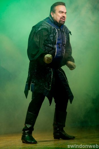 Aladdin at the Wyvern Theatre