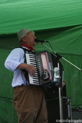 Wurzels in Swindon